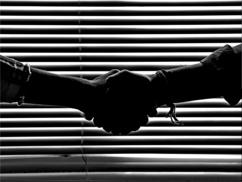 A sales architect, tactician, and trusted growth advisor, Daniel Pavia has spent the last two decades mastering the alchemy of persuasion, strategy, and trust. From high-stakes commercial negotiations to high-volume channel partner ecosystems, Daniel’s sal